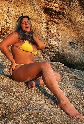 Erotic Julia Antunes Shows Cleavage in Yellow Bikini at the Beach