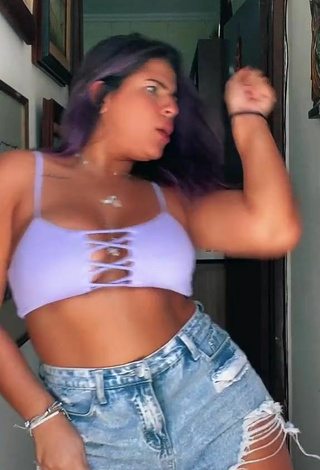 2. Fine Julia Antunes Shows Cleavage in Sweet Purple Crop Top