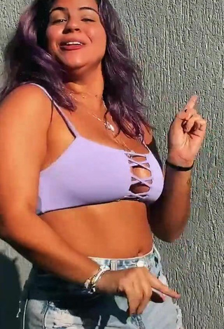 4. Cute Julia Antunes Shows Cleavage in Purple Crop Top