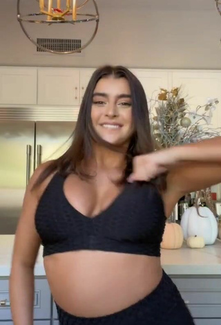 5. Sultry Kalani Hilliker Shows Cleavage in Black Crop Top