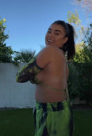 4. Sultry Kalani Hilliker No Bra and Bouncing Boobs