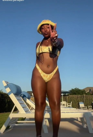 Sexy Keara Wilson in Yellow Bikini