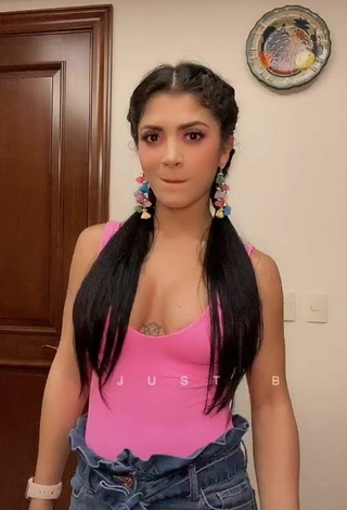 5. Sultry Kimberly Flores Shows Cleavage in Pink Top