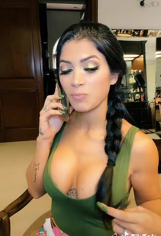 2. Hot Kimberly Flores Shows Cleavage in Green Top