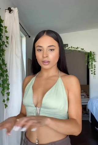 4. Sultry Leslie Contreras in Light Green Crop Top