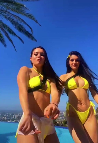 3. Sweetie Lauren Gibson in Yellow Bikini at the Swimming Pool