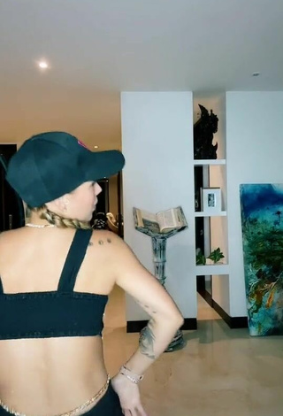 4. Luscious Luisa Fernanda Cataño Ríos in Black Crop Top