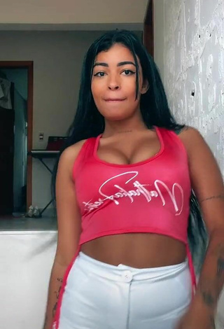 Sultry MC Lya Shows Cleavage in Crop Top