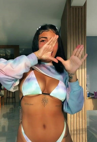 2. Hot MC Lya Shows Cleavage in Bikini (Underboob)