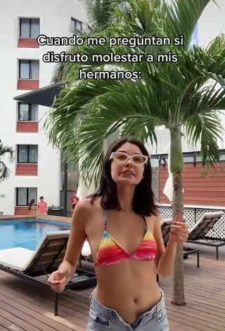 4. Cute Michelle Mendizábal in Bikini Top at the Swimming Pool