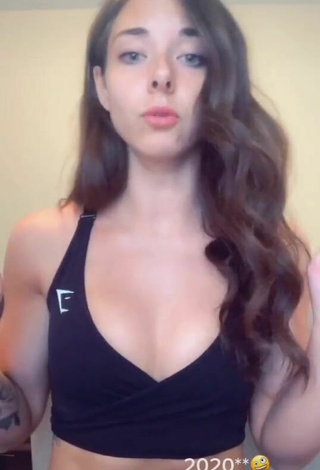 4. Luscious Morgan Vera Shows Cleavage in Black Crop Top