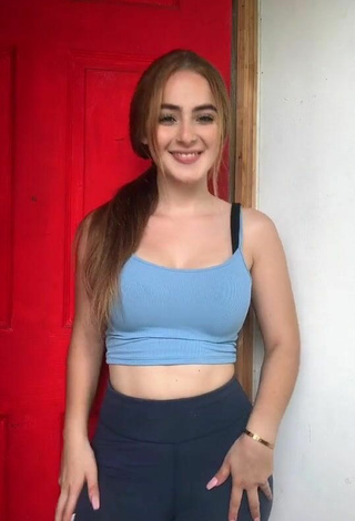 2. Luscious Nicolle Figueroa Shows Cleavage in Blue Crop Top and Bouncing Boobs