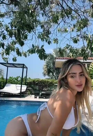 5. Pretty Nicolle Figueroa Shows Cleavage in White Bikini at the Swimming Pool