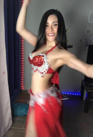 3. Sultry Ónice Flores in Bra while doing Belly Dance and Bouncing Boobs