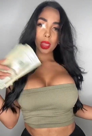 2. Luscious Pao Castillo Shows Cleavage in Olive Tube Top