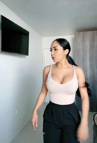 Titillating Pao Castillo Shows Cleavage in Grey Top and Bouncing Boobs