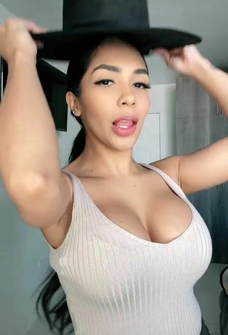 5. Titillating Pao Castillo Shows Cleavage in Grey Top and Bouncing Boobs