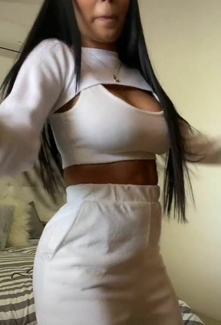 3. Cute Pao Castillo Shows Cleavage in White Crop Top