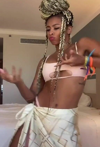 2. Luscious Ramana Borba Shows Cleavage in Pink Bikini Top and Bouncing Tits (Underboob)