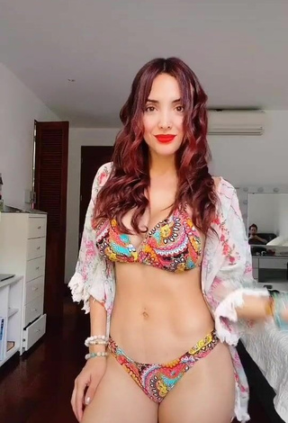 2. Amazing Rosángela Espinoza Shows Cleavage in Hot Bikini