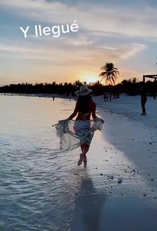 2. Lovely Rosángela Espinoza Shows Cleavage in White Bikini at the Beach