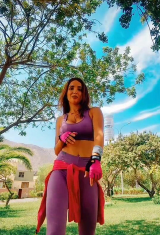 Sultry Rosángela Espinoza in Purple Leggings