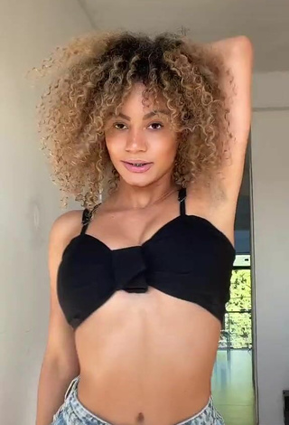 5. Sexy Sandra Costa in Black Crop Top and Bouncing Boobs