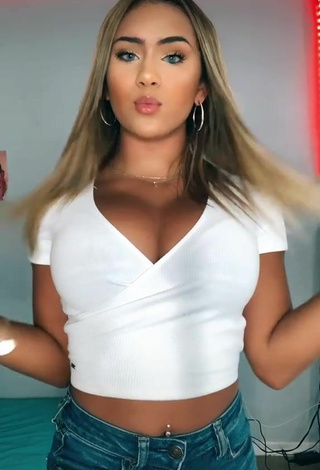 Hottie Shayla Marie Shows Cleavage in White Crop Top