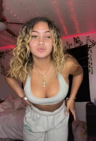 Luscious Shayla Marie Shows Cleavage in Grey Sport Bra and Bouncing Boobs