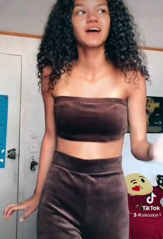 3. Luscious Sierra Kai Shows Cleavage in Crop Top