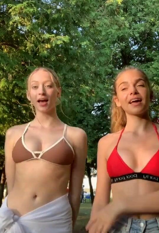 Luscious Sophia Diamond Shows Cleavage in Bikini Top and Bouncing Boobs