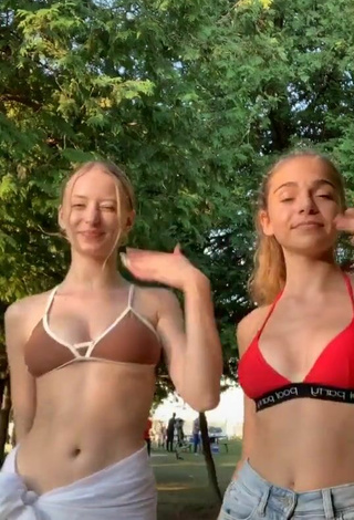 2. Luscious Sophia Diamond Shows Cleavage in Bikini Top and Bouncing Boobs