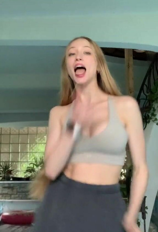 4. Sexy Sophia Diamond Shows Cleavage in Grey Crop Top and Bouncing Breasts