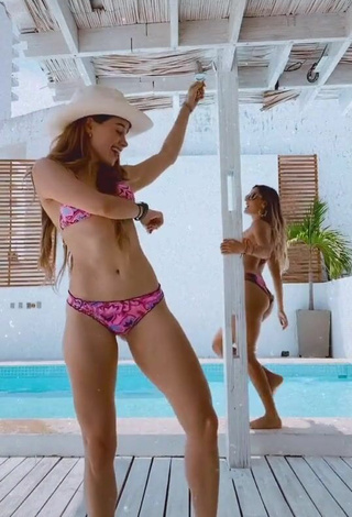 2. Sultry Stephanie Moreno in Bikini at the Swimming Pool