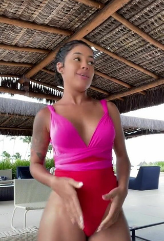 3. Sultry Sthefane Matos Shows Cleavage in Swimsuit