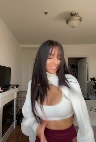 3. Amazing Christina Kalamvokis Shows Cleavage in Hot White Crop Top and Bouncing Tits