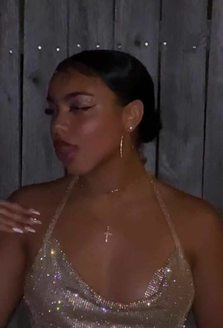 Sexy Syera Plitt Shows Cleavage in Silver Crop Top