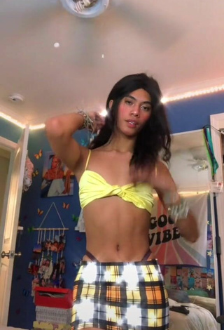 Titillating Toni Cervantes in Crop Top