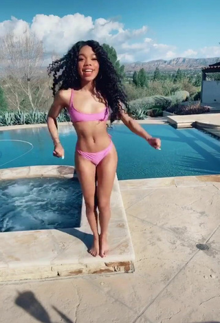 2. Hot Teala Dunn Shows Butt at the Swimming Pool