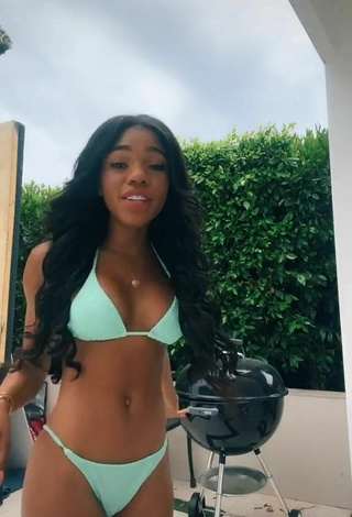 4. Beautiful Teala Dunn Shows Butt