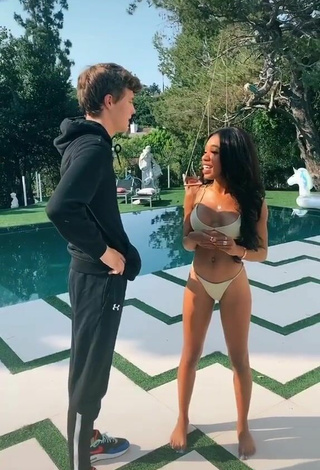 4. Gorgeous Teala Dunn Shows Butt at the Pool