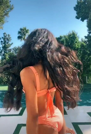 2. Luscious Teala Dunn Shows Butt at the Swimming Pool