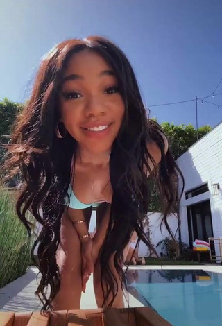 5. Lovely Teala Dunn Shows Butt at the Swimming Pool