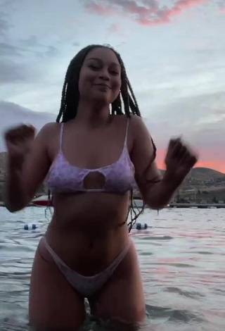 4. Luscious Veondre Mitchell in Bikini in the Sea