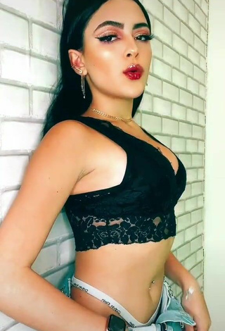 5. Sexy Vivi in Crop Top