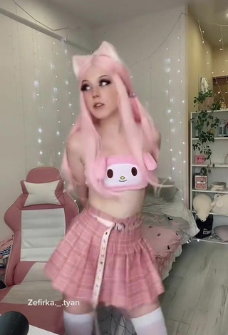 4. Luscious Marshmallow_chan in Pink Crop Top