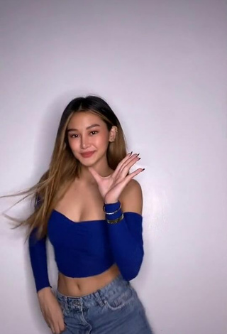 4. Cute Chienna Filomeno in Blue Crop Top