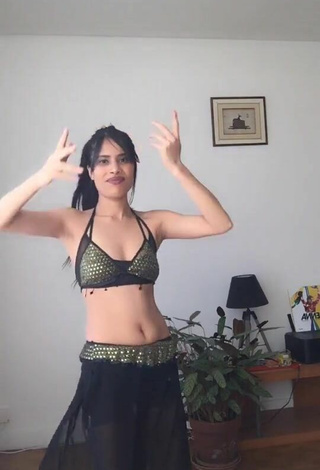 3. Seductive XENA Shows Cleavage in Crop Top