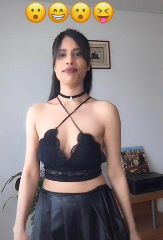 Really Cute XENA Shows Cleavage in Black Crop Top and Bouncing Tits