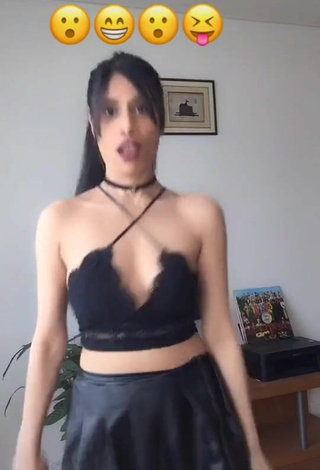 2. Really Cute XENA Shows Cleavage in Black Crop Top and Bouncing Tits